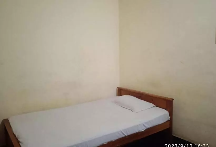 Hotelli Layali Ooty Transit Lodging
