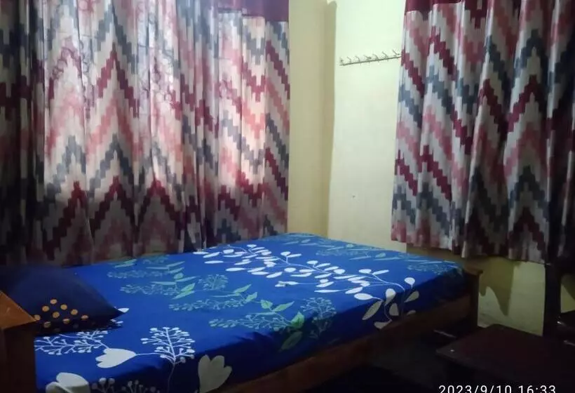 Hotelli Layali Ooty Transit Lodging