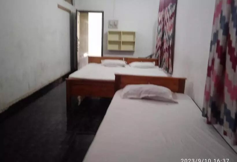 Hotelli Layali Ooty Transit Lodging