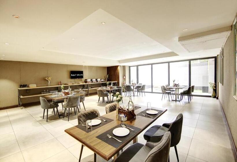 Hotel Saltstayz Le Icon  Cyber Hub