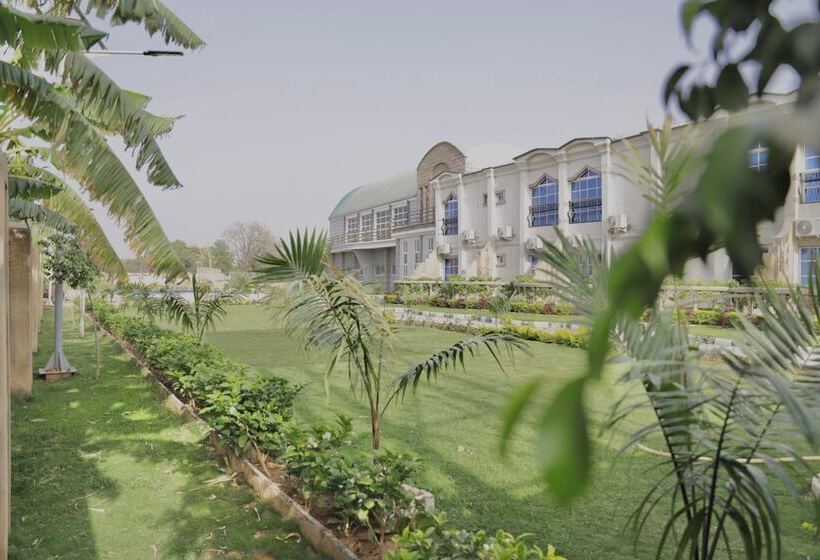Porto Golf Hotel And Suites Kano
