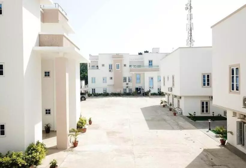 Porto Golf Hotel And Suites Kano