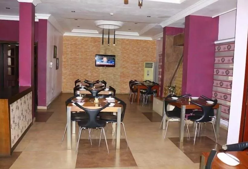 Porto Golf Hotel And Suites Kano