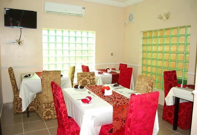 Porto Golf Hotel And Suites Kano