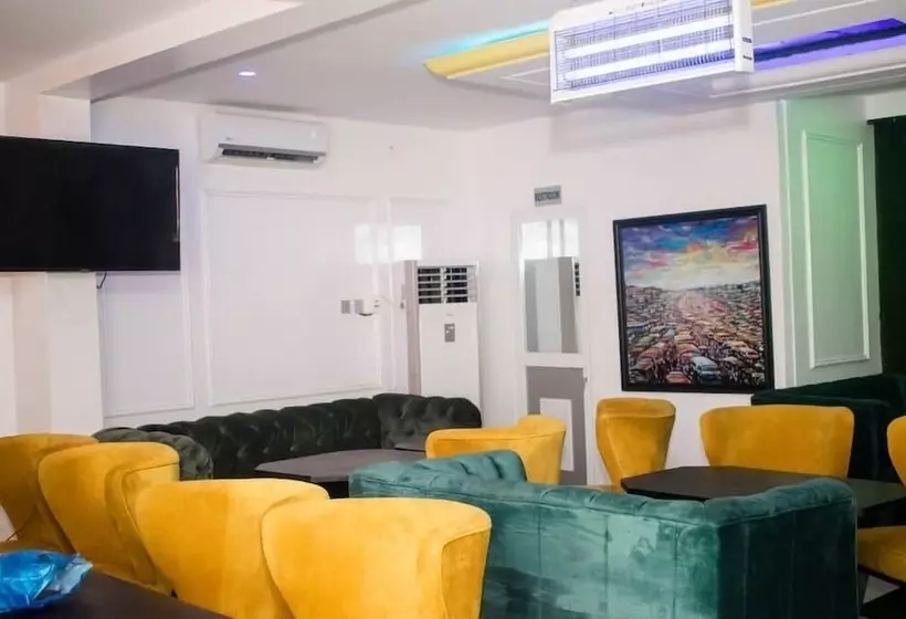 Rivera Hotel And Suites