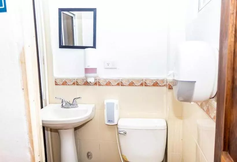 Yalí Sunzal Hotel La Libertad