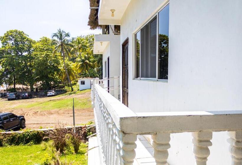 Yalí Sunzal Hotel   La Libertad