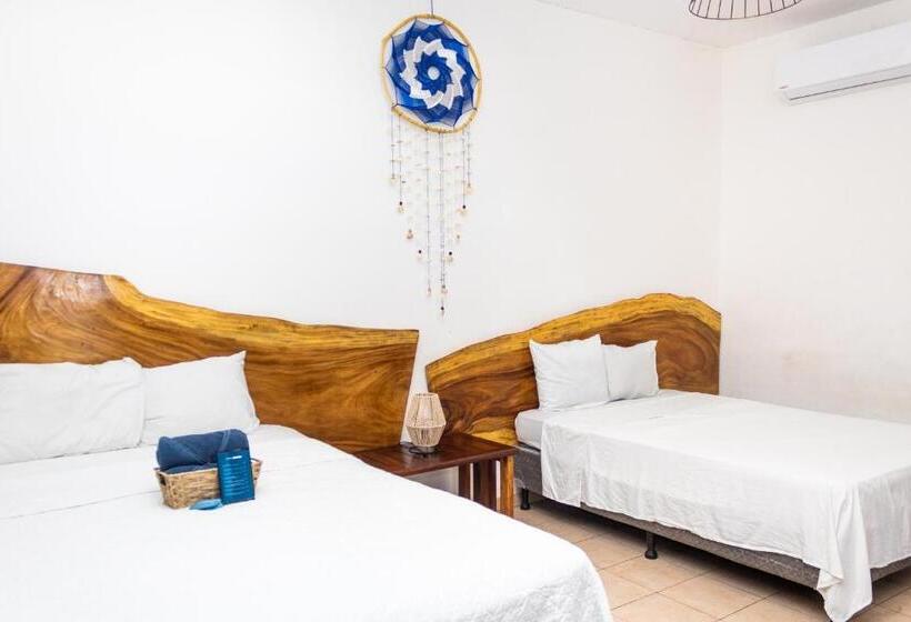 Yalí Sunzal Hotel   La Libertad