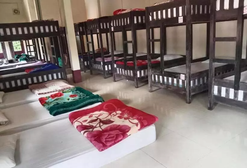 هاستل Sunrise Guest House