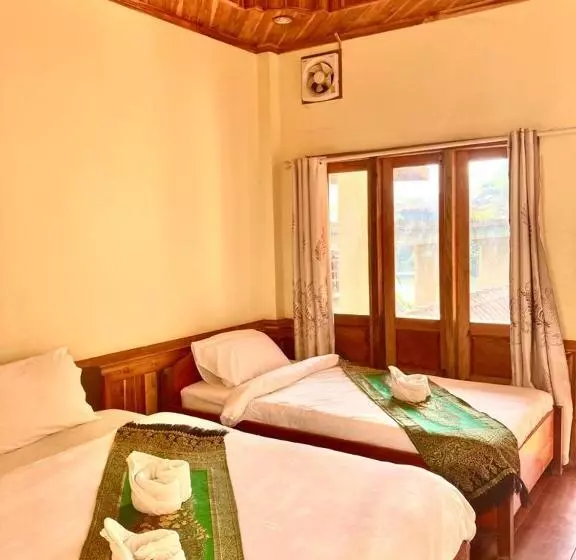 هاستل Sunrise Guest House