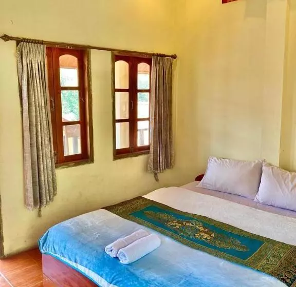 هاستل Sunrise Guest House