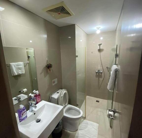 הוסטל Zoe Amarah Condotel