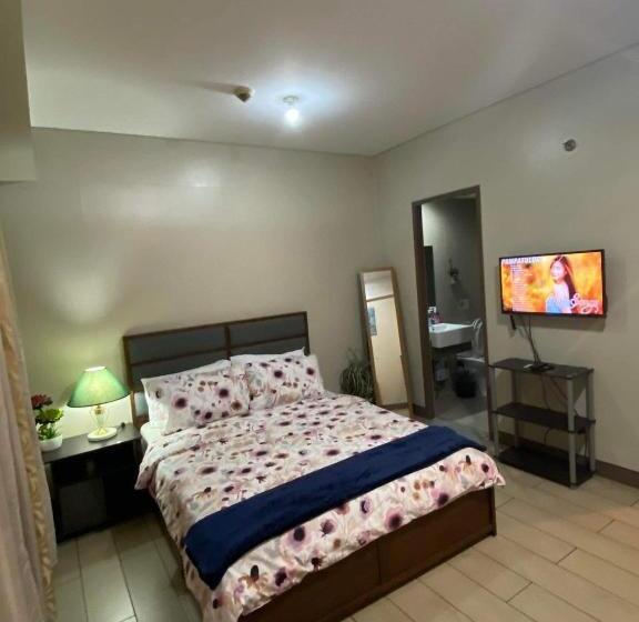 הוסטל Zoe Amarah Condotel