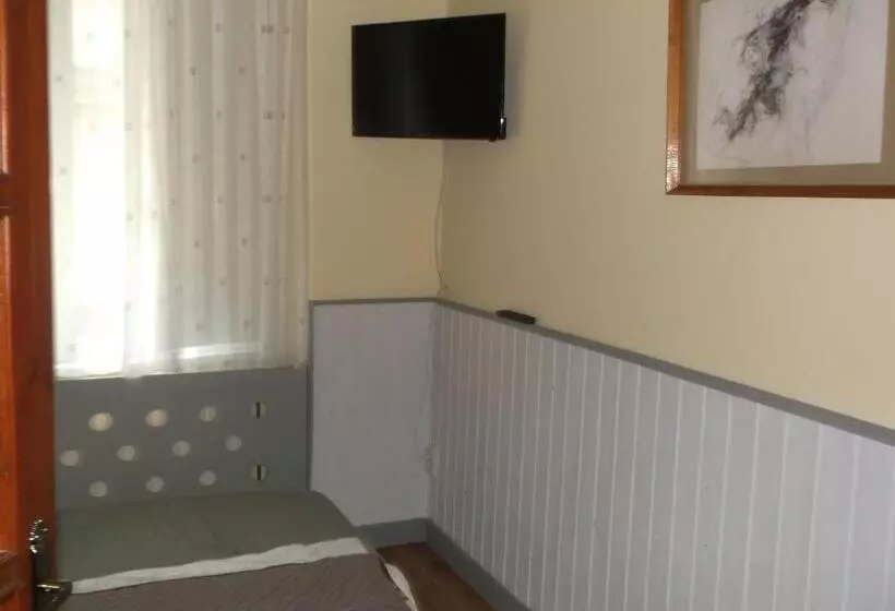 تختخواب و صبحانه Vali Vendégház