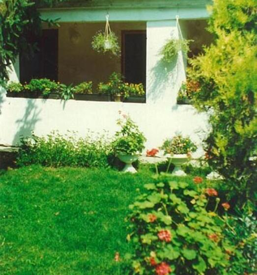 مبيت وإفطار Vali Vendégház