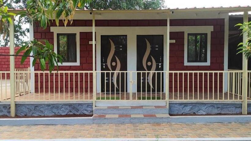 فندق Ns Brothers Farm & Resort