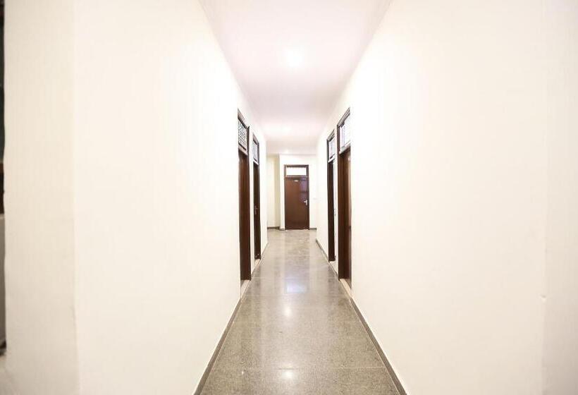 Hotel O Royal Guest House