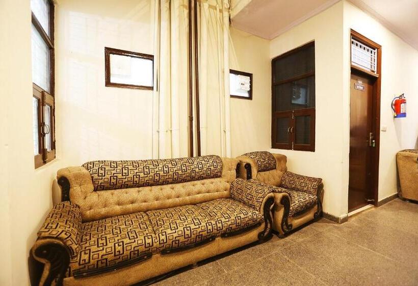 Hotel O Royal Guest House