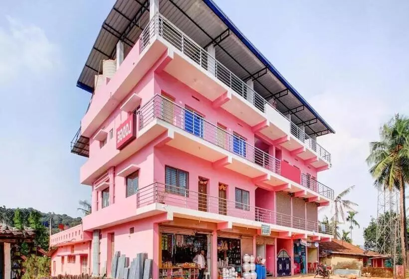 ホテル Staymaker Sri Annapoorneshwari Residency