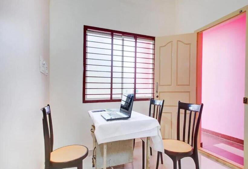 فندق Staymaker Sri Annapoorneshwari Residency