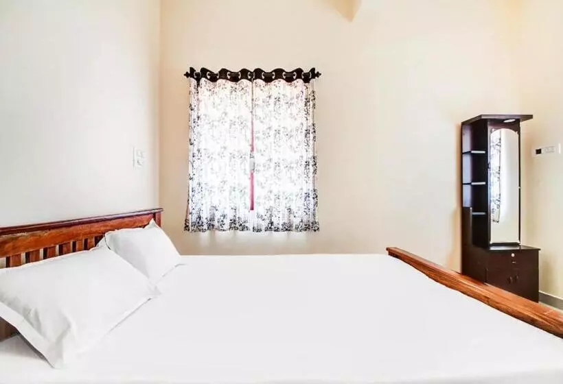 ホテル Staymaker Sri Annapoorneshwari Residency