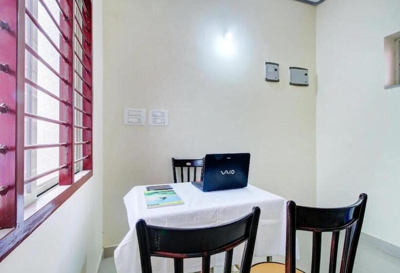 فندق Staymaker Sri Annapoorneshwari Residency