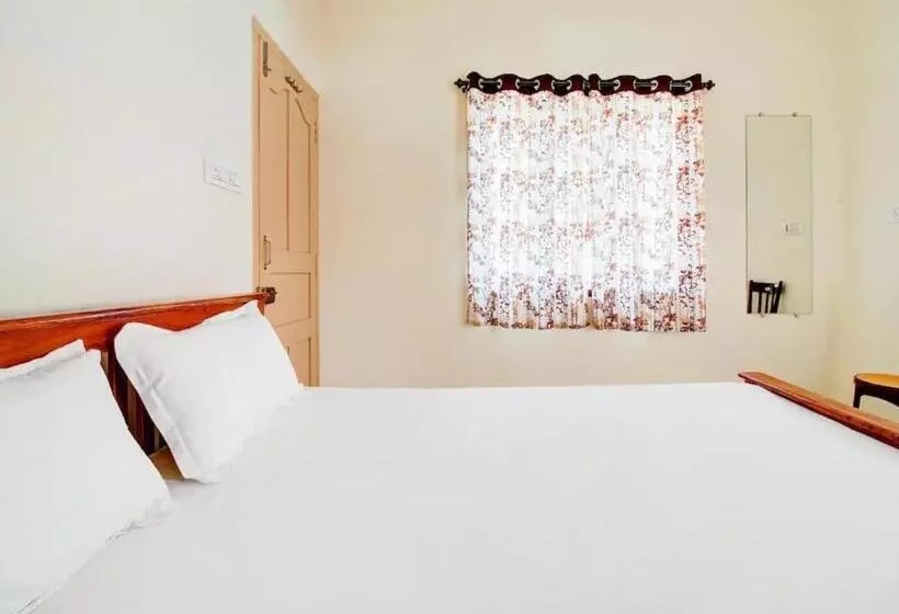 ホテル Staymaker Sri Annapoorneshwari Residency