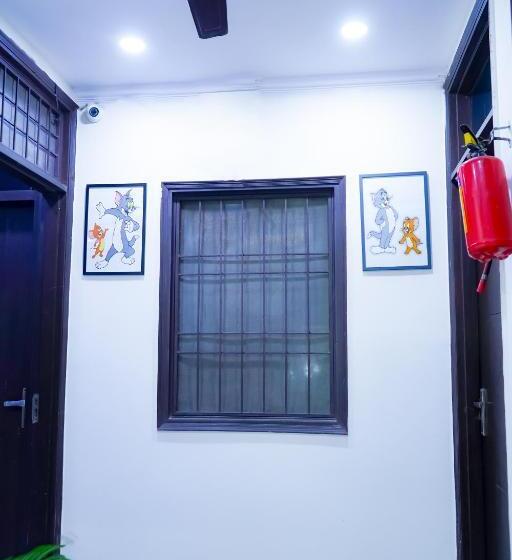 Отель Tom   Jungpura Chruch Road