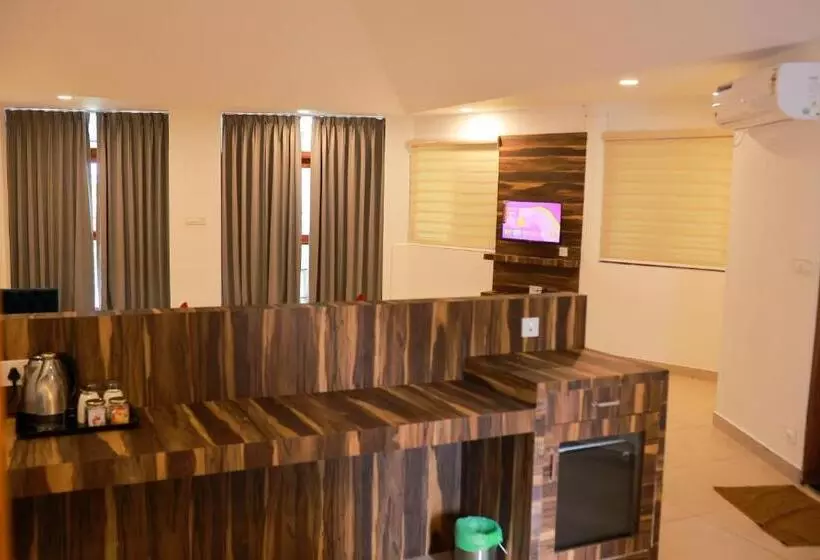 Hotelli Villa Sasha By Elixir Cliff