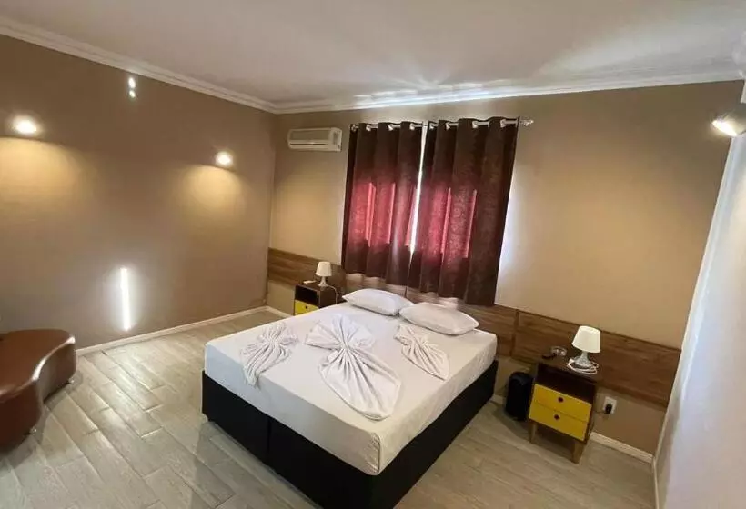 Lovely Motel 7,5km Do Santuario Nacional