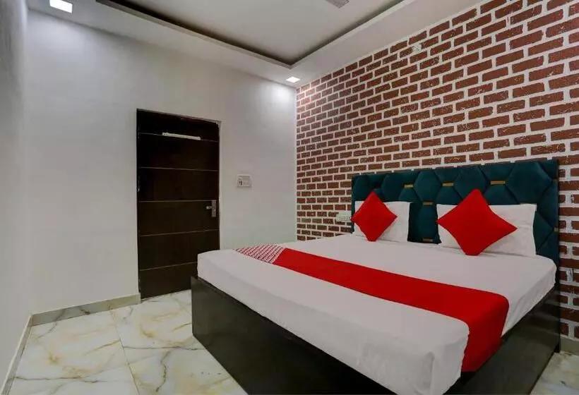 Oyo Flagship Hotel Star Blue