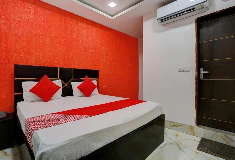 Oyo Flagship Hotel Star Blue