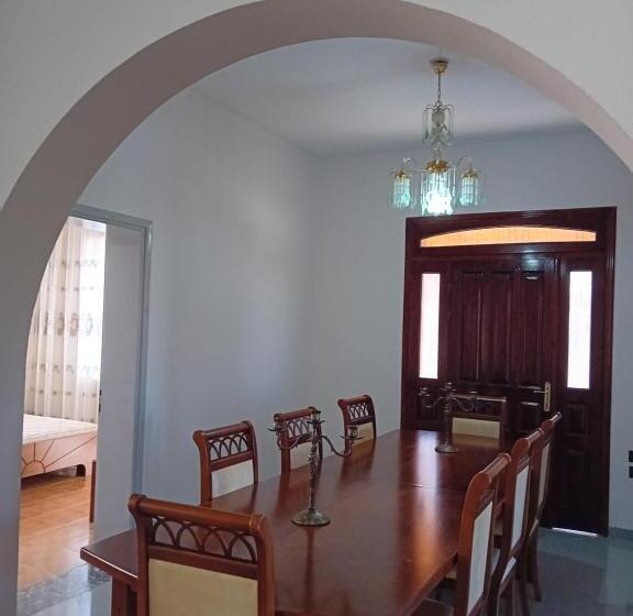 پانسیون Guest House Irvin