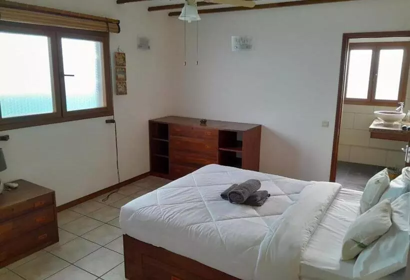 پانسیون La Caze Roche Maison D Hôtes