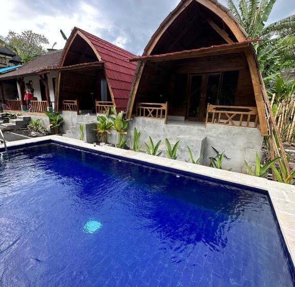 פנסיון La Villa Joglo Canggu