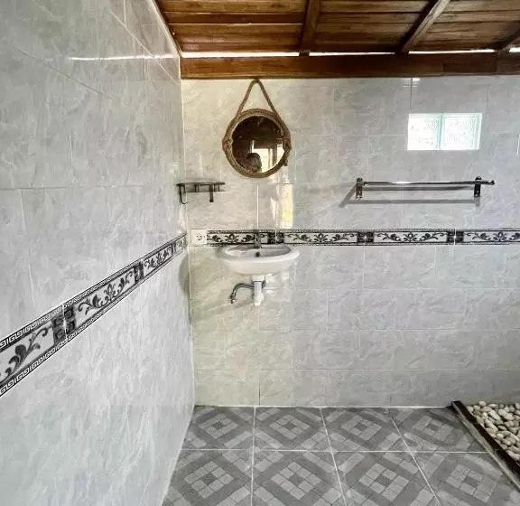 پانسیون La Villa Joglo Canggu