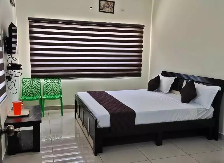 ペンション The Grand Yelagiri Guest House