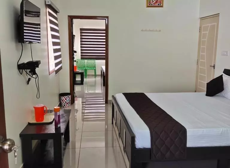 ペンション The Grand Yelagiri Guest House