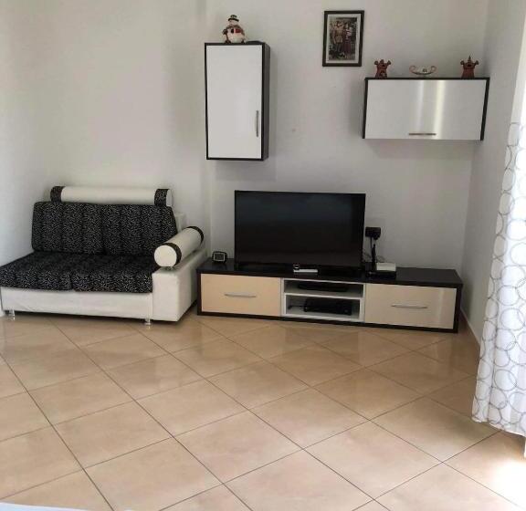 پانسیون Vila Olti