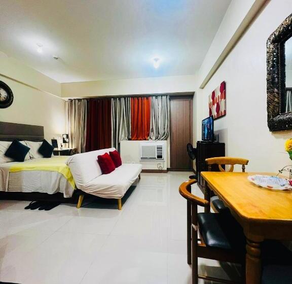 Studio 2nd Fl With Balcony Across Terminal 3 Airport