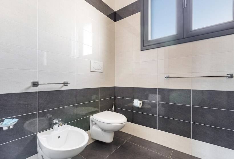 2889 B&b Terra Dei Fiori   Camera Tripla Con Balcone By Barbarhouse