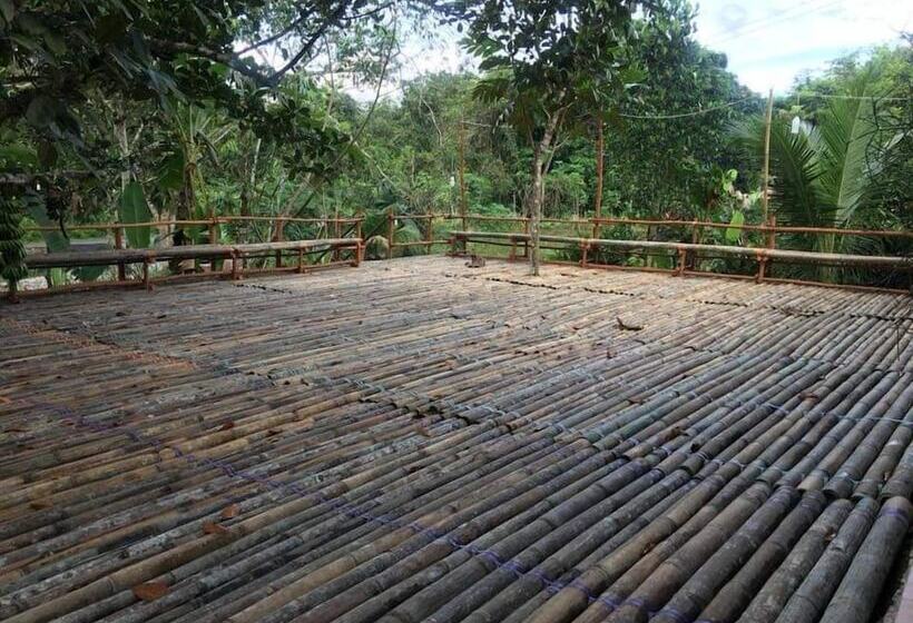 مبيت وإفطار Badul Homestay