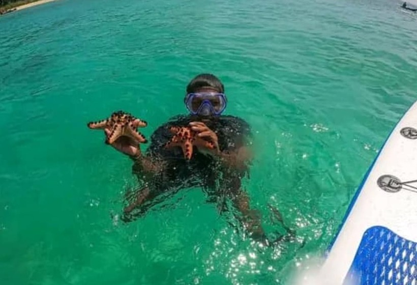 Nocleg ze śniadaniem Coraline Coast Beach Resort & Resto Bar