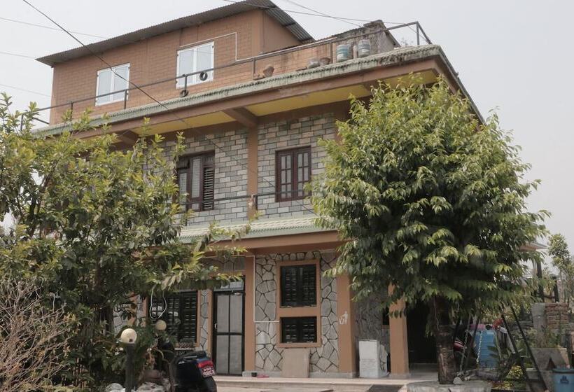 تختخواب و صبحانه Himalayan Headquarter Homestay