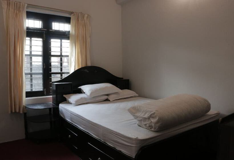 تختخواب و صبحانه Himalayan Headquarter Homestay