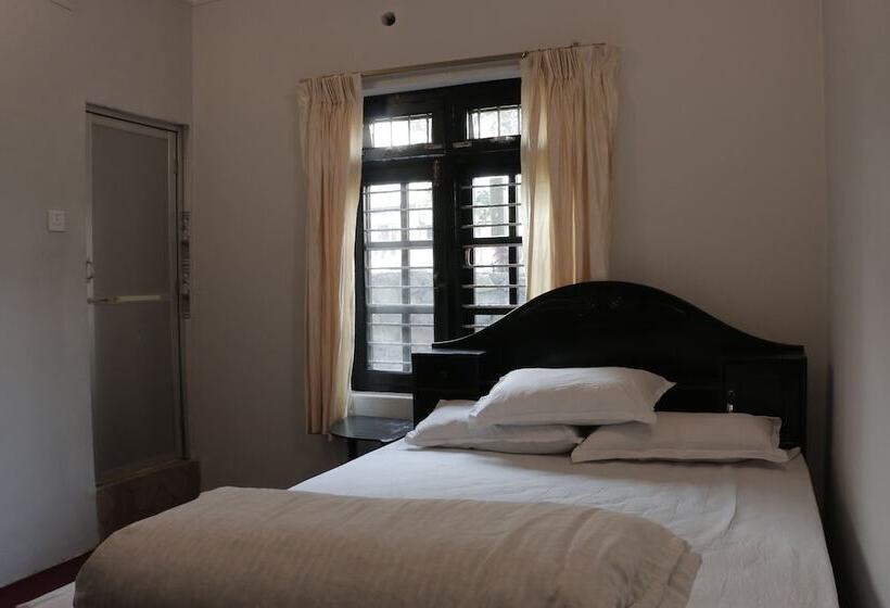 تختخواب و صبحانه Himalayan Headquarter Homestay