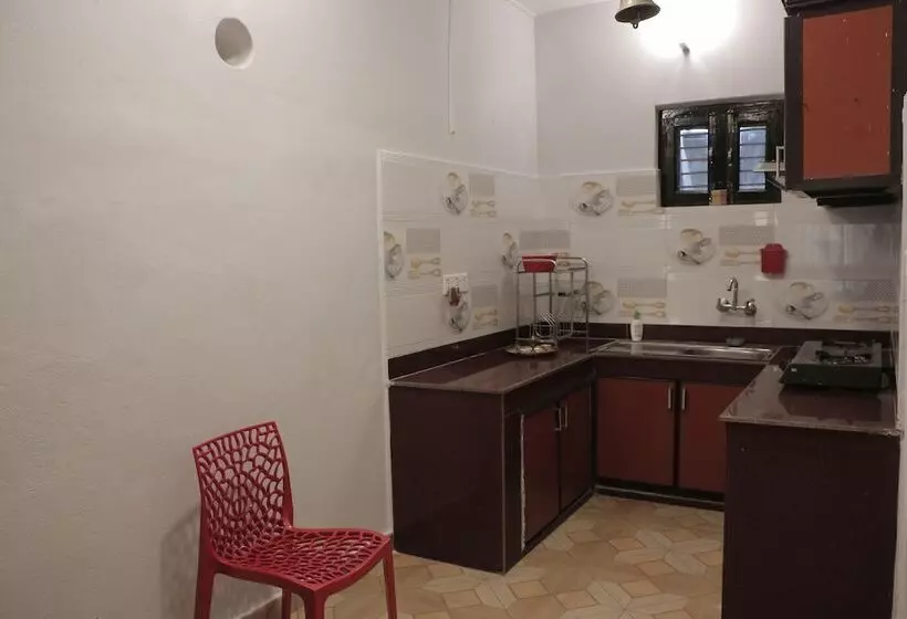 تختخواب و صبحانه Himalayan Headquarter Homestay