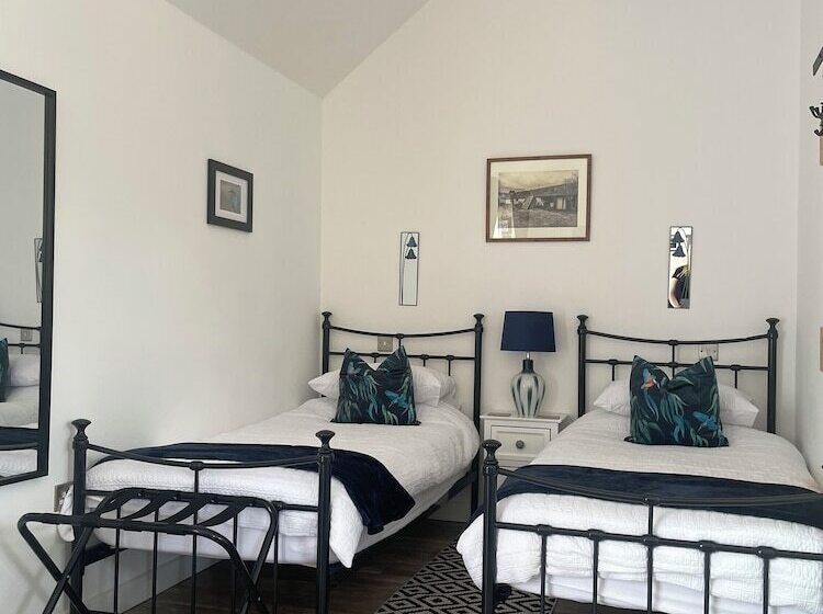 Bed and Breakfast Lakeview Studios