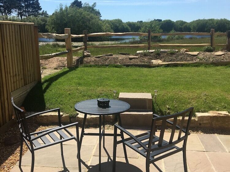 Bed and Breakfast Lakeview Studios