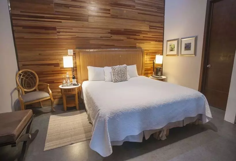 Aamiaismajoitus (B&B) Valenza Hotel Boutique